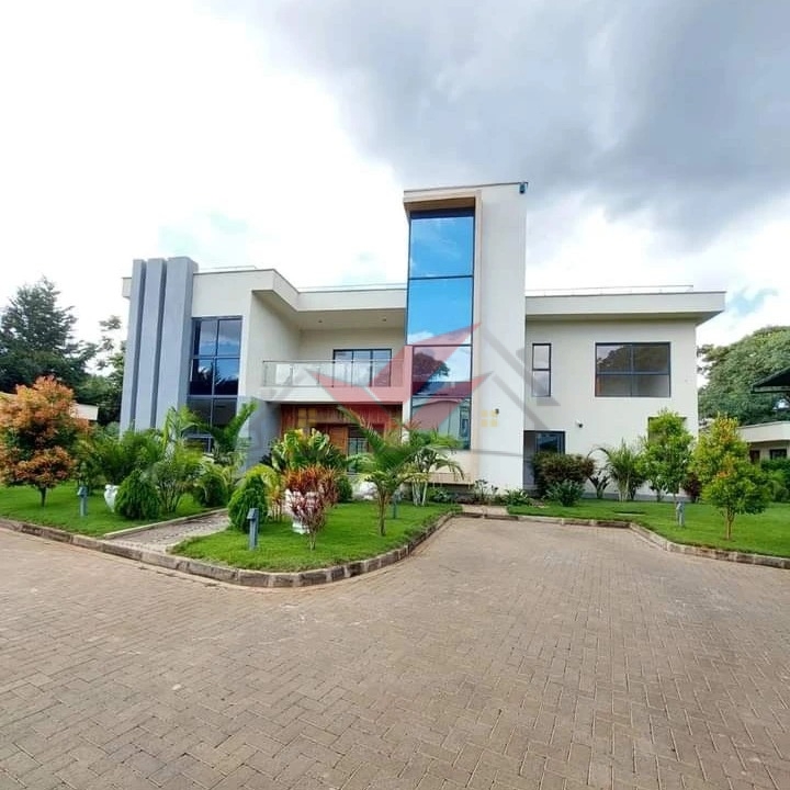 For Sale: Ultra-Modern 5-Bedroom Home in Old Runda! 🌟 Discover luxury living in this stunning property, sitting on 0.5 acres with top-tier amenities including a swimming pool, rooftop terrace, and secure gated access. Prime location near key Nairobi amenities! 💰 Price: KSh 215M. Call/WhatsApp 0732675057 to schedule a viewing. #LuxuryLiving #OldRunda #RealEstateKenya #NairobiHomes #HighEndRealEstate