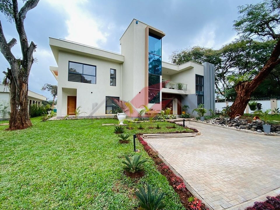 For Sale: Ultra-Modern 5-Bedroom Home in Old Runda! 🌟 Discover luxury living in this stunning property, sitting on 0.5 acres with top-tier amenities including a swimming pool, rooftop terrace, and secure gated access. Prime location near key Nairobi amenities! 💰 Price: KSh 215M. Call/WhatsApp 0732675057 to schedule a viewing. #LuxuryLiving #OldRunda #RealEstateKenya #NairobiHomes #HighEndRealEstate