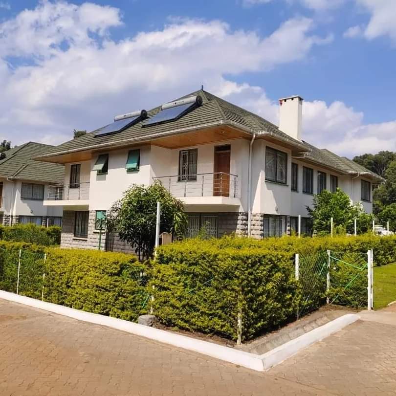 Stunning 5-Bedroom Villa for Rent in Karen Karen near The Hub at Windy Ridge KSh 300,000 per month (inclusive of service charge) ️ Gated Community of 3 units ️ Each villa features: - 5 Ensuite Bedrooms - 2-Bedroom Self-Contained Staff Quarters - Spacious Lounge with Fireplace - Modern Kitchen with Island & Pantry - Covered Patio and Lush Garden Prime location near Karen Hospital and The Hub Mall -- East Africa's first open-air shopping center. Rent: KSh 300,000 per month (inclusive of service charge) Contact Us Today! Call/WhatsApp: 0732675057 or click [here](https://wa.me/254732675057) to schedule a viewing. #KarenRentals #LuxuryLiving #NairobiHomes #HouseForRent #SecureLiving #ModernHomesKenya #RealEstateKenya #KarenLiving #SpaciousHomesKenya Book your dream home today!