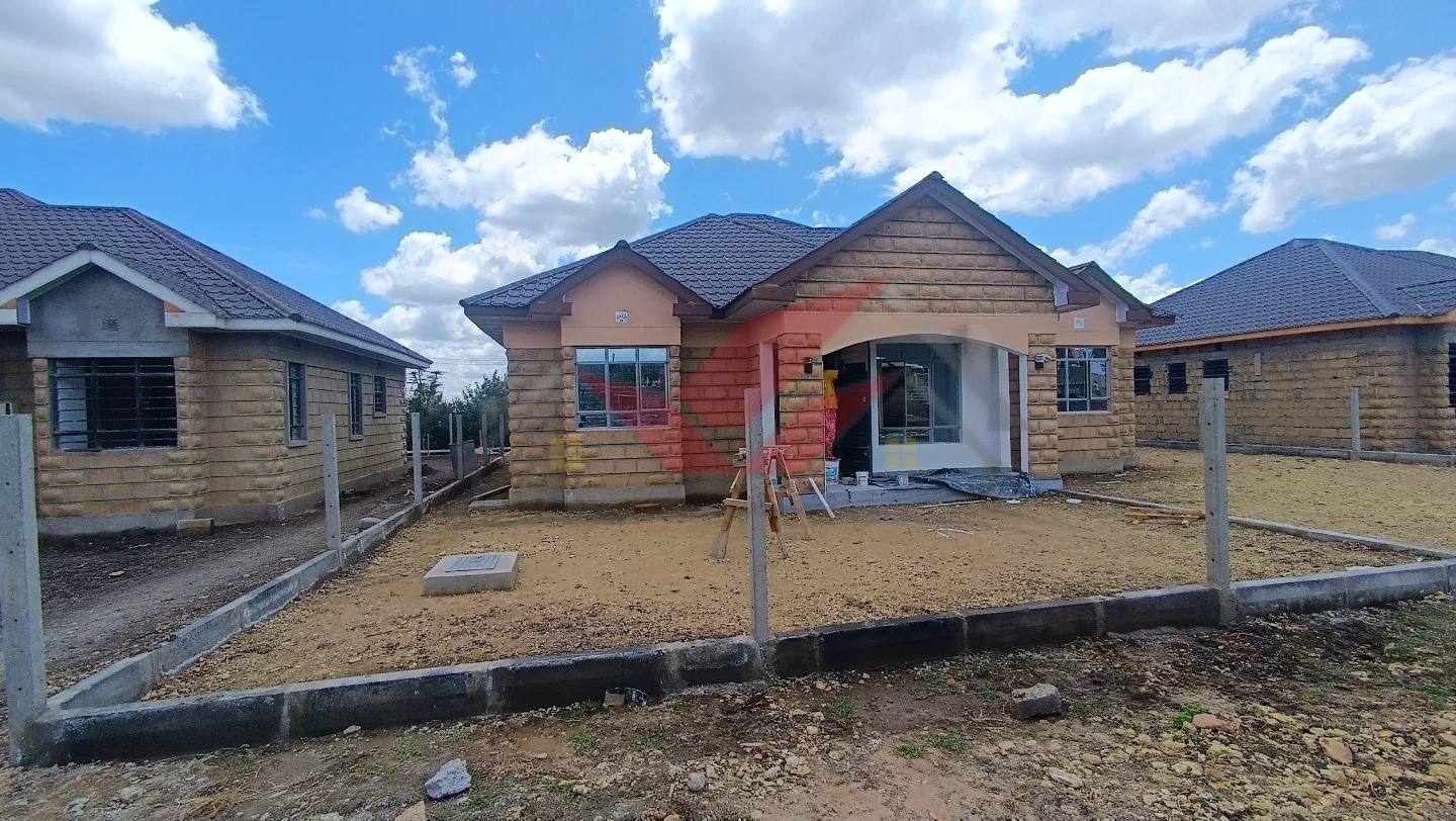 Spectacular All-Ensuite 3-Bedroom Bungalow for Sale in Kitengela Acacia -- Prime Location, Just 450m from Tarmac Location: Acacia, Kitengela Price: Kes 7 Million Contact: (+254) 732675057 [WhatsApp](https://wa.me/254732675057) ### Affordable and Convenient Bungalow in Kitengela's Premier Gated Community This stunning 3-bedroom all-ensuite bungalow, located in the highly sought-after Acacia area of Kitengela, offers both comfort and strong investment potential. Only 450 meters from the tarmac, this prime property is perfect for families, expatriates, and investors alike, with an estimated rental yield of Kes 45,000 per month. ### Property Features: - Prime Location: Just 450 meters from the main road, offering easy access without compromising on peace and privacy. - Modern All-Ensuite Design: Every bedroom is ensuite, providing comfort and privacy for all residents. - Spacious Layout: Includes a large sitting lounge, dining area, and an open-plan kitchen ideal for entertaining. - Functional Additions: Pantry and dedicated laundry area, adding practicality to daily living. - Gated Community Living: Secure gated estate with 12 units, ensuring a close-knit and secure environment. - Full Utilities: Enjoy uninterrupted 24/7 water and electricity supply. - Freehold Title Deed: Each bungalow comes with its own freehold title, giving you complete ownership and long-term security. - Plot Size: Each unit sits on a generous 50x100 plot, providing ample outdoor space. ### Flexible Payment Plans: - Cash Purchase: Full payment option - Installments: Book now and pay the balance within 3 months - Mortgage: Easy mortgage options available to suit your needs ### Why Buy in Kitengela, Acacia? Acacia in Kitengela is a thriving residential area, well-regarded for its serene atmosphere, proximity to Nairobi, and rising property values. With schools, hospitals, and shopping centers close by, Kitengela is a prime choice for both local and diaspora buyers seeking high-quality, affordable housing. ### Book Your Private Tour Today Don't miss this opportunity to own a modern bungalow in a growing neighborhood. Call us today for more information or to schedule your viewing. ️ Call or WhatsApp: (+254) 732675057 OR Https://wa.me/254732675057 #KitengelaBungalow #BungalowForSaleKenya #RealEstateInvestment #AffordableHousingKenya #PrimePropertyKitengela #KenyaRealEstate #GatedCommunityLiving #OwnYourHomeKenya #AllEnsuiteHomes #KitengelaRealEstate #AcaciaHomes #NewHomeKenya #ModernLivingKitengela #InvestInKitengela #KenyaDiasporaInvestments #SecureCommunity #FamilyHomesKenya #KenyaPropertyDeals #PrimeHomesKenya #KitengelaProperties #DiasporaPropertyKenya #GatedCommunityKenya #KenyaRealEstateMarket