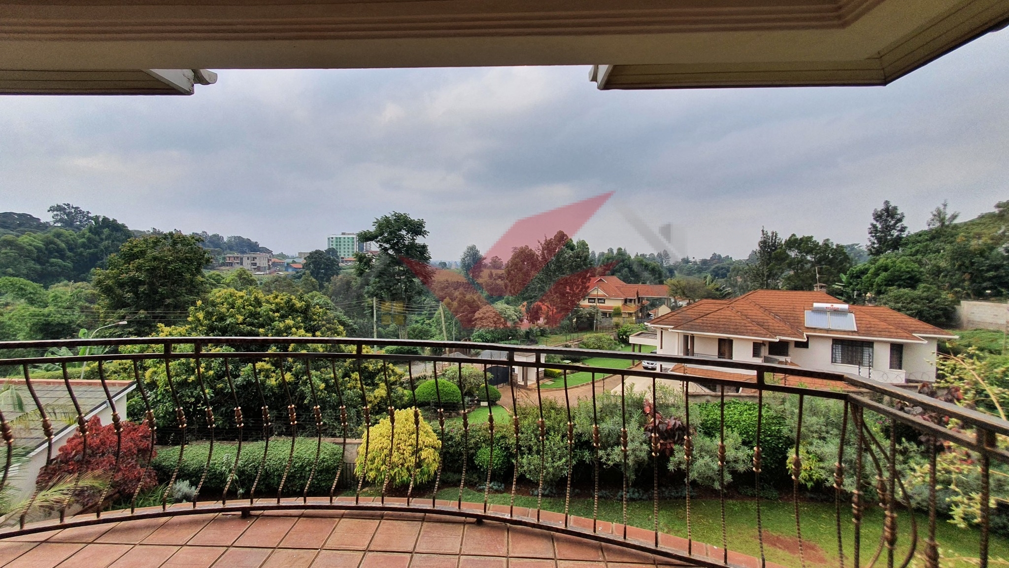 Exquisite 5-Bedroom All Ensuite House + 2-Bedroom Guest Wing for Rent in Kitusuru – Kshs 400,000/Month