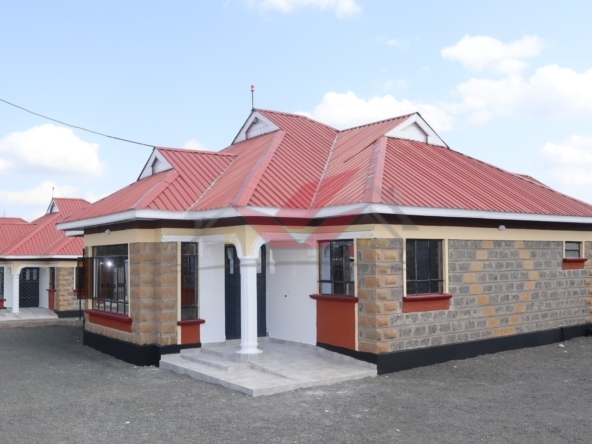 ## 🏡 Beautiful 3-Bedroom All-En-suite Bungalow for Sale in Kitengela – Acacia Area | KES 7.5M Looking for a modern, affordable, and stylish home in one of Kitengela’s most sought-after locations? Welcome to this beautiful 3-bedroom all-en-suite bungalow for sale in Acacia, Kitengela, offering the perfect blend of comfort, privacy, and investment value — just a short drive from Nairobi CBD. Set within a gated community of only 8 homes, each unit sits on a full 50x100 plot with a title deed, ensuring space, security, and guaranteed ownership. Designed with elegance and practicality in mind, this home delivers everything a modern family needs — from spacious living areas to luxurious finishes and a secure, serene neighborhood. ### ✨ Property Features * 🛏 3 Bedrooms – All En-suite + 1 Shared Bathroom * 🛋 Spacious Lounge and Dining Area with natural lighting * 🍳 Modern Granite-Finished Kitchen with quality fittings * 🧺 Laundry Area + Servant Quarters for convenience * 🌳 Private Garden + Parking for 4 Vehicles * 🧱 Full 50x100 Plot with Freehold Title Deed ### 📍 Location Benefits * 🚗 Only 800 meters from Namanga Road – easy access to Nairobi and major amenities * 🏘 Secure Gated Community with 24/7 security and private access * 🏫 Close to schools, hospitals, supermarkets, and churches * 🌆 Peaceful Acacia neighborhood surrounded by fully developed homes This Kitengela Acacia bungalow offers unbeatable value at KES 7.5M, with flexible payment options, mortgage, and cash purchase accepted. Ideal for first-time homeowners, young families, or investors seeking rental income in a fast-growing suburb. ### 💼 Investment Advantage Kitengela continues to be a hotspot for real estate investment, thanks to its connectivity, infrastructure growth, and peaceful suburban lifestyle. Owning a ready home in Acacia is a smart step toward financial security and modern living. 📞 Call / WhatsApp: [0732 675057](https://wa.me/254732675057) 💰 Price: KES 7.5M (Flexible Payment Plan Available) Kitengela homes for sale, affordable homes Kenya, bungalows for sale in Kitengela, Acacia Kitengela property, 3 bedroom house Kitengela, Kitengela real estate, Nairobi affordable homes, Kenya property investment, homes with title deeds Kenya, gated community Kitengela #KitengelaHomes #AffordableHomesKenya #BungalowForSale #KitengelaProperty #RealEstateKenya #AcaciaKitengela #InvestInKenya #NairobiHomes #KenyaRealEstate #ModernHomesKenya #DiasporaInvestmentsKenya #KitengelaLiving #DreamHomeKenya #PropertyInvestmentKenya #HomesForSaleKenya #GatedCommunityHomes #NairobiAffordableHomes