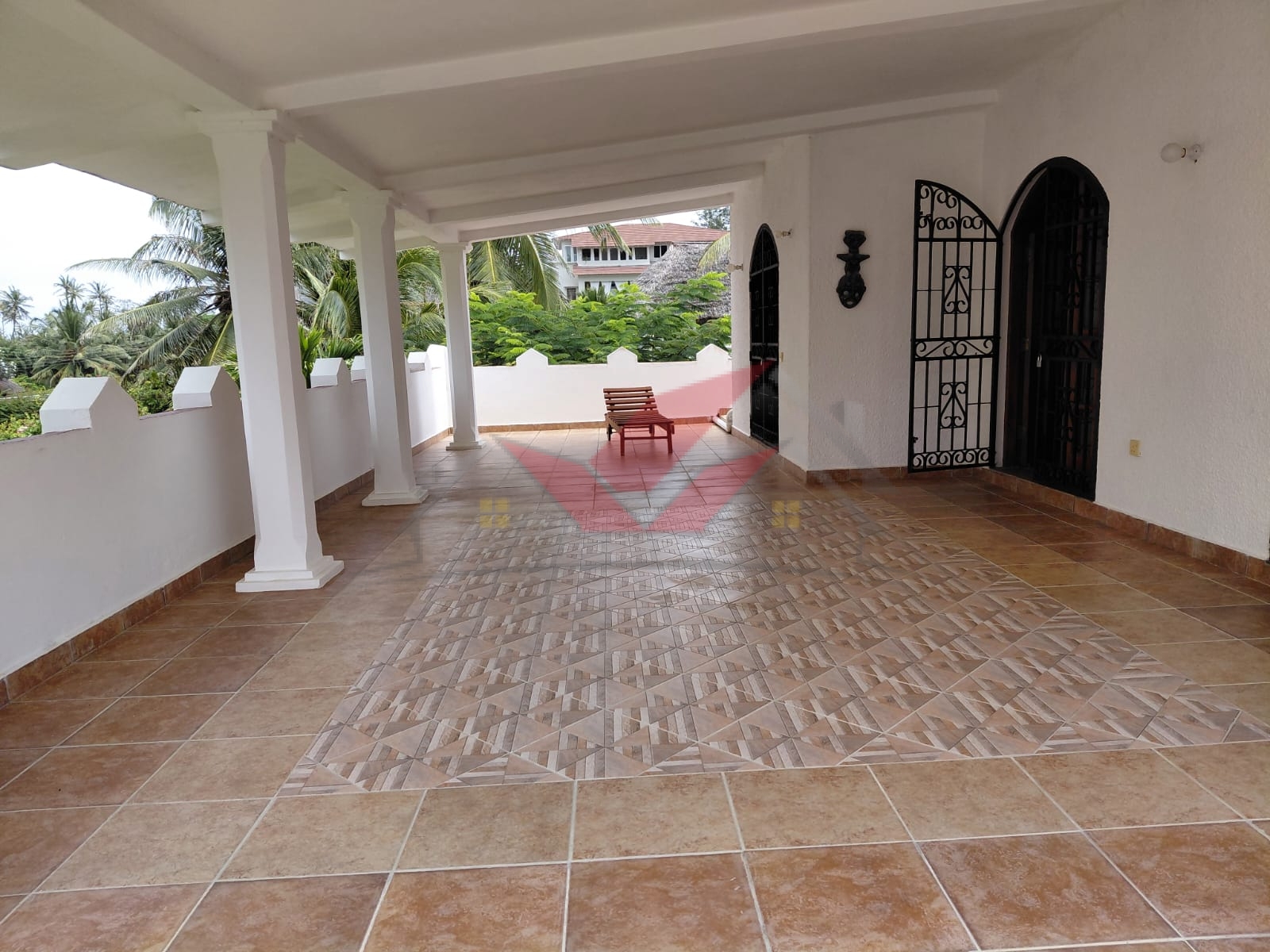 ️ FOR SALE -- Elegant 4-Bedroom House on ½ Acre Plot 3-Minute Walk to Watamu Beach KES 45M (Negotiable) Prime Location: Peponi Area, Watamu Spacious Garage Mature Gardens Coastal Serenity Ideal for Family Living or Investment Discover the charm of coastal luxury and tranquility with this beautiful 4-bedroom house for sale in the highly sought-after Peponi area of Watamu. Sitting on a generous ½-acre plot, just a 3-minute walk from the beach, this property perfectly balances space, privacy, and proximity to the ocean --- ideal for full-time living, a holiday home, or a premium rental investment. Property Highlights 4 spacious, ensuite-style bedrooms -- bright, airy & naturally lit Expansive ½-acre compound surrounded by greenery Large garage -- perfect for vehicles, storage, or creative space Quiet, secure area just 3 minutes from the beach Excellent access to shops, restaurants & leisure spots Asking Price: KES 45,000,000 (Negotiable) Coastal Comfort Meets Modern Living From the moment you arrive, this home impresses with its serene ambiance and generous layout. The airy living spaces flow seamlessly, creating a warm, relaxed coastal feel. The large windows invite abundant natural light, keeping the home bright and breezy throughout the day. The spacious garage is a major asset in Watamu --- ideal for cars, boats, or as a flexible workshop space. With half an acre of land, you also have ample room for future upgrades such as landscaped gardens, a swimming pool, or an outdoor entertainment lounge. Lifestyle & Location -- Peponi, Watamu The Peponi neighborhood is known for its peaceful coastal atmosphere and proximity to Watamu's white-sand beaches. You're close enough to stroll to the ocean for a morning swim or sunset walk, yet tucked away from the busier tourist zones. Essential services, boutique restaurants, and marine activities are all within easy reach --- the perfect blend of privacy and convenience. Investment Potential Watamu continues to attract strong demand from local and international buyers seeking lifestyle and income-generating properties. Homes within walking distance to the beach remain rare and highly sought after --- ensuring both rental appeal and long-term value growth. Book Your Private Viewing Today Call/WhatsApp: 0732675057 [Click to Chat](https://wa.me/254732675057) #WatamuHomesForSale #WatamuRealEstate #LuxuryLivingKenya #BeachHouseKenya #WatamuLifestyle #KenyaCoastProperty #WatamuInvestment #DiasporaInvestmentsKenya #CoastalHomesKenya #KarenHardyNdovu #InvestInKenya #WatamuBeachHouse #KenyaLuxuryHomes #WatamuCoastalLife #PropertyForSaleKenya #WatamuDreamHome #WatamuLuxuryProperty #KenyaRealEstateMarket #WatamuLiving