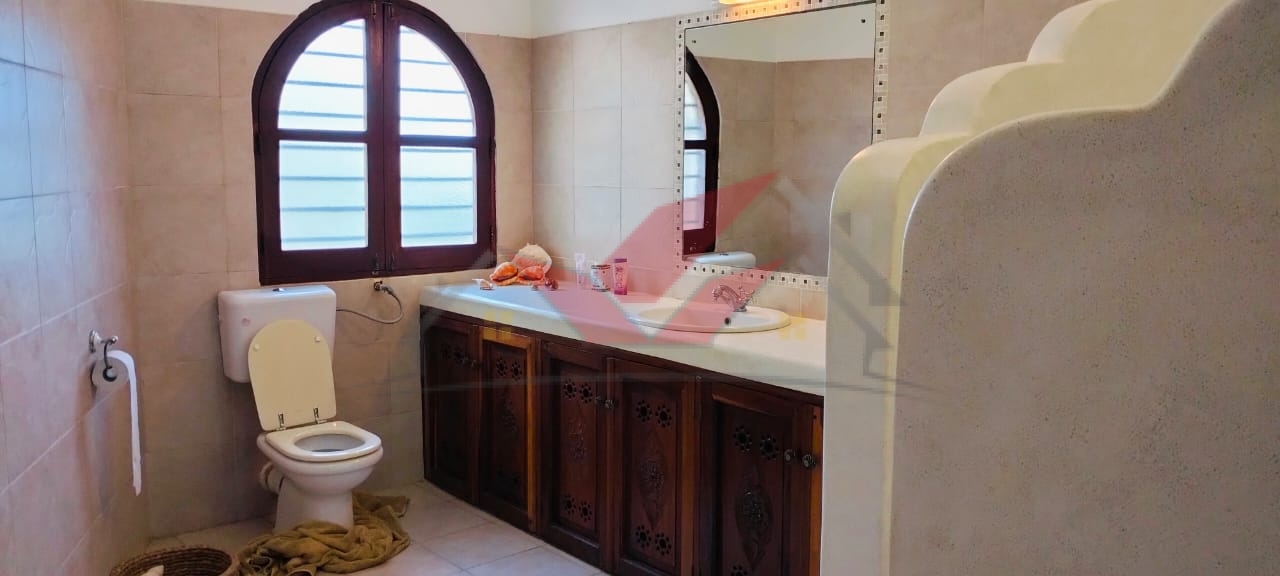 🌴 Luxurious 4-Bedroom Beachfront Villa for Sale – Watamu (Lono Hotel Area) 💰 Asking Price: Ksh 140 Million (Fully Furnished) 📍 Prime 4-Acre Beachfront Property | Freehold Title | Watamu, Kenya Experience the ultimate coastal luxury lifestyle in this stunning 4-bedroom all-ensuite villa nestled on 4 acres of pristine beachfront land in the heart of Watamu, one of Kenya’s most exclusive and picturesque seaside destinations. This elegantly designed maisonette-style home perfectly combines modern architecture with Swahili coastal charm, offering panoramic ocean views, lush gardens, and direct access to the turquoise waters of the Indian Ocean. 🏡 Property Highlights: ✅ 4 spacious ensuite bedrooms with elegant interiors and ocean-facing balconies ✅ Expansive living and dining areas overlooking manicured tropical gardens ✅ Fully furnished with high-end coastal décor and custom fittings ✅ Private swimming pool surrounded by palm trees and loungers ✅ Servant’s quarters (SQ) for staff accommodation ✅ 3 water wells ensuring a reliable private water supply ✅ Garage and ample parking space ✅ Secure, fully fenced compound with a freehold title deed ready for transfer 💎 Investment Potential: • Prime 4-acre beachfront parcel ideal for private residence, luxury boutique hotel, or resort development • Located within the prestigious Lono Hotel area, a zone known for privacy and high-profile neighbors • Excellent access to electricity, main roads, and major resort facilities • Strong property value appreciation driven by rising tourism and limited beachfront supply 🌊 Why Watamu? Watamu is a globally acclaimed coastal gem — home to white sandy beaches, marine parks, coral gardens, and a thriving international tourism market. It’s the ideal location for investors seeking a blend of relaxation, recreation, and return on investment. Whether you’re envisioning a private coastal estate, a luxury Airbnb retreat, or an eco-boutique resort, this property delivers unmatched potential and long-term value. 📞 Contact for Viewing & Details: Call: 0732675057 📲 WhatsApp: [Click to Chat](https://wa.me/254732675057) #WatamuLuxuryHomes #BeachfrontVillaKenya #WatamuPropertyForSale #KenyaRealEstate #LuxuryVillasKenya #CoastalInvestments #WatamuBeachfront #LonoHotelWatamu #KenyaLuxuryProperty #DiasporaInvestments #InvestInKenya #WatamuLifestyle #LuxuryLivingKenya #PropertyForSaleKenya #WatamuBeachVilla #HighEndHomesKenya #KarenHardyNdovu #OceanfrontHomes #WatamuInvestments #KenyaLuxuryRealEstate