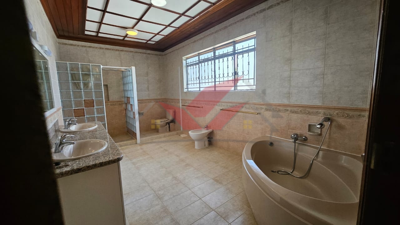 Prime 6-Bedroom House for Rent in Old Runda -- Ideal for SILENT Office or Residential Use KSh 450,000