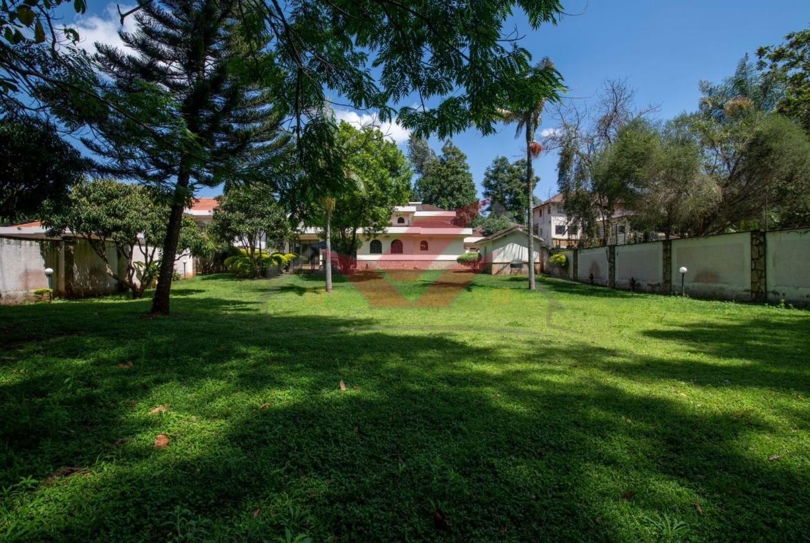 Luxury 6-Bedroom Mansion for Sale in Runda Nairobi | Private Pool & Gym