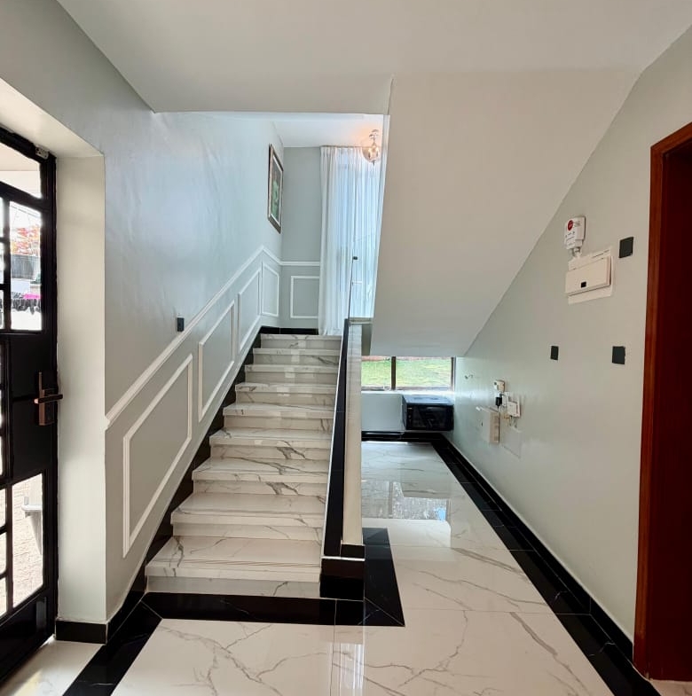 5 Bed Luxury House for Sale in Karen, Nairobi | 140M KES